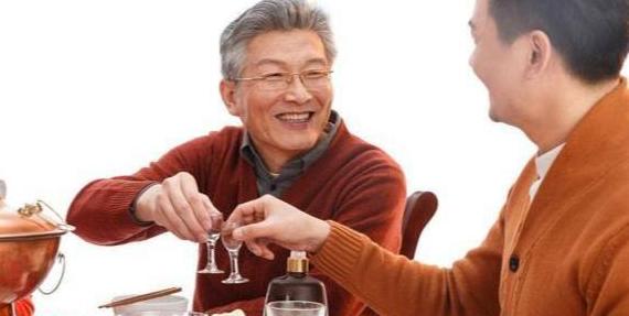 韩国白酒排行榜前十名(韩国烧酒连续20年销量排榜首)